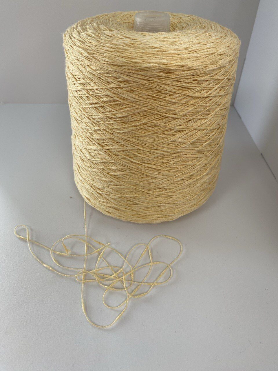 Пряжа в бобинах Хлопок фламе ULMO (1114) медовое печенье — изображение 3